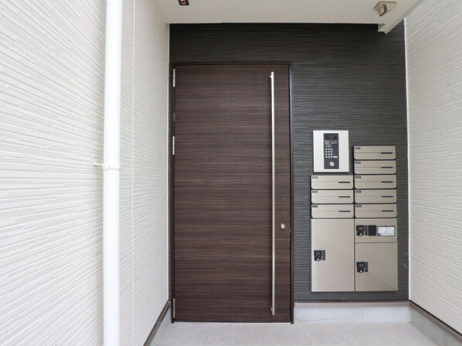 GRANDTIC FIRSTのエントランス
