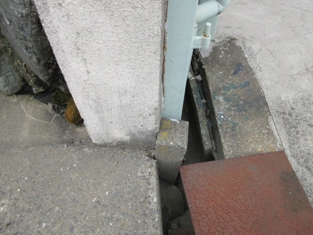 八尾市太田新町４丁目の工場