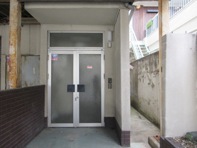 八尾市太田新町４丁目の工場