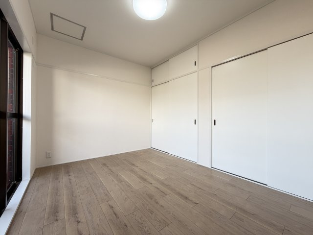 三旺マンション第7名東の洋室