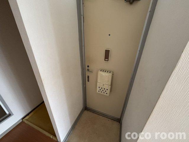 プレジール東海の玄関