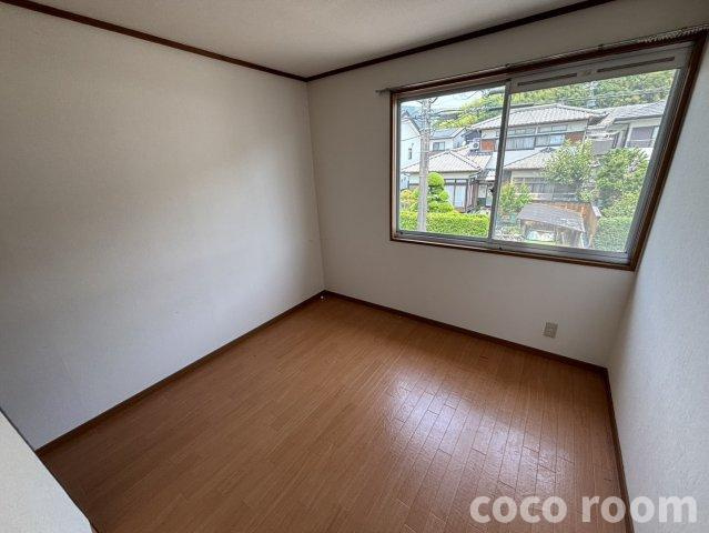 プレジール東海の洋室