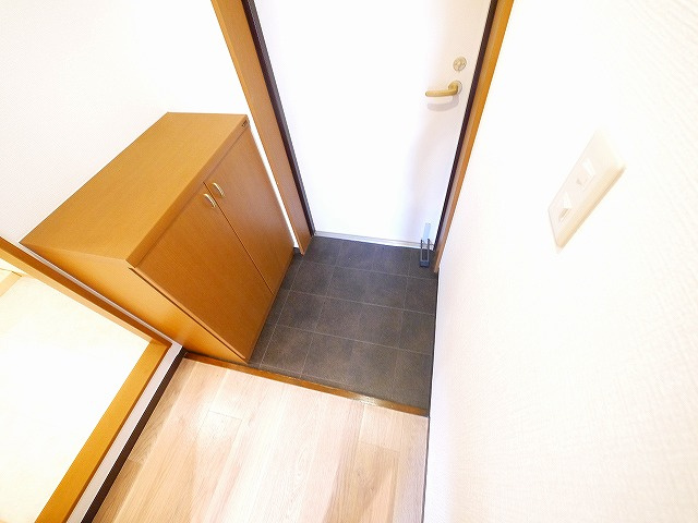 リジェール菅原の玄関|シンプルで使いやすい玄関です