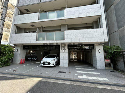 【駐車場】 | エスリード西大路駅前 | 駐車スペースもあります