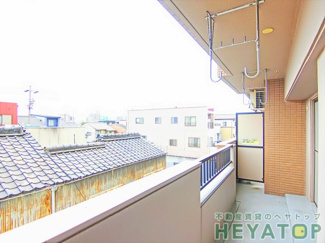 【バルコニー】 | 南向きバルコニー（同仕様写真）