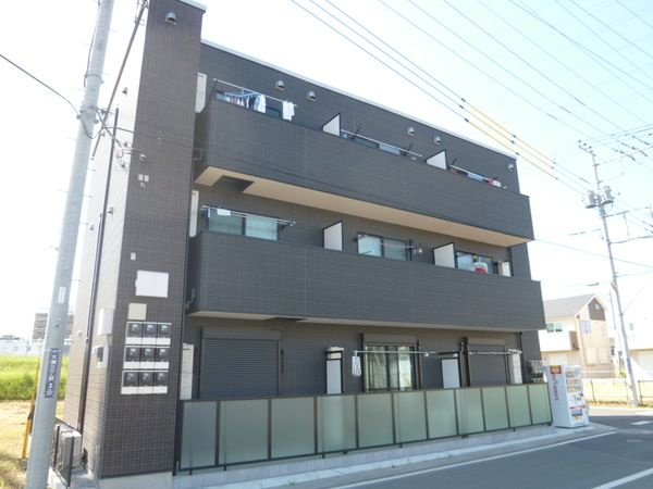 AJ八潮の外観