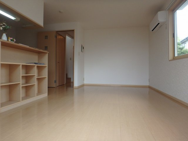 ジュネス辻井の居間・リビング