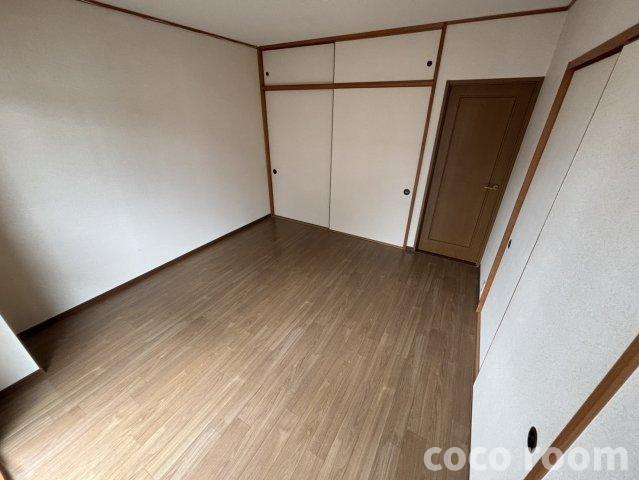 コーポKの洋室