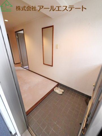 ファミールハイツ加古川壱番館　　山陽電鉄「浜の宮駅」徒歩19分の玄関
