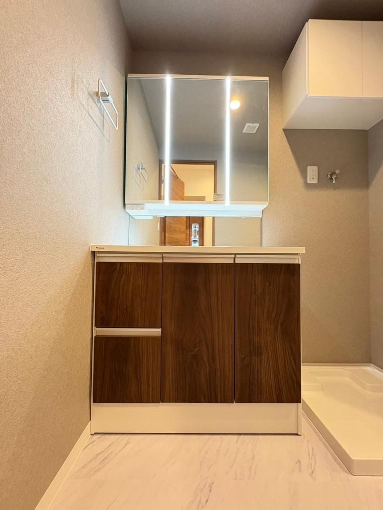 西東京市谷戸町２丁目の中古マンションの独立洗面台