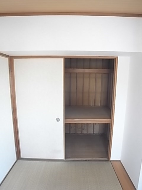 ルー・エーベル常光寺壱番館の収納