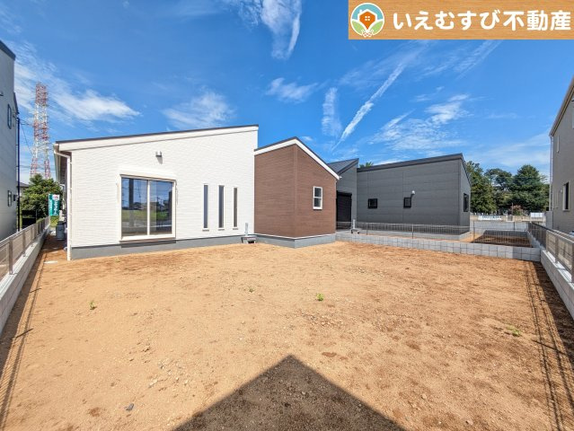 Livele Garden.S　深谷稲荷町北第3の庭|ガーデニングが楽しめそう
季節の草花で彩りを！ガーデニングで緑あふれる景色を作るのも楽しみ♪