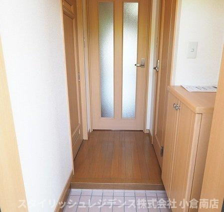 ハミングバード上吉田の玄関|明るい玄関です