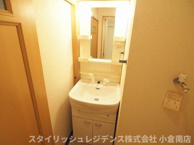 ハミングバード上吉田の洗面所|脱衣スペースもあります