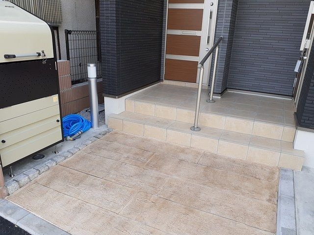 ブレッザ調布のエントランス