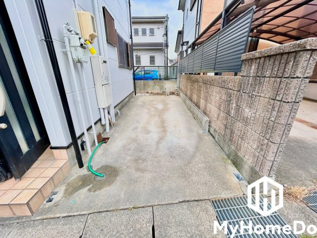 西区大野木4丁目の駐車場