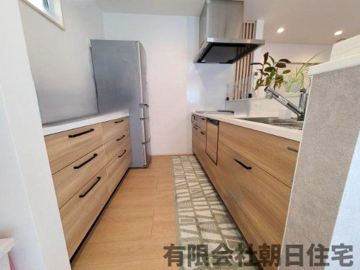 【キッチン】 | 東出雲町出雲郷築浅中古戸建 | 使い勝手の良い収納豊富なキッチンです。