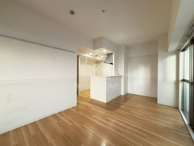 ハナミズキ福島の居間・リビング|同マンション別部屋：参考写真