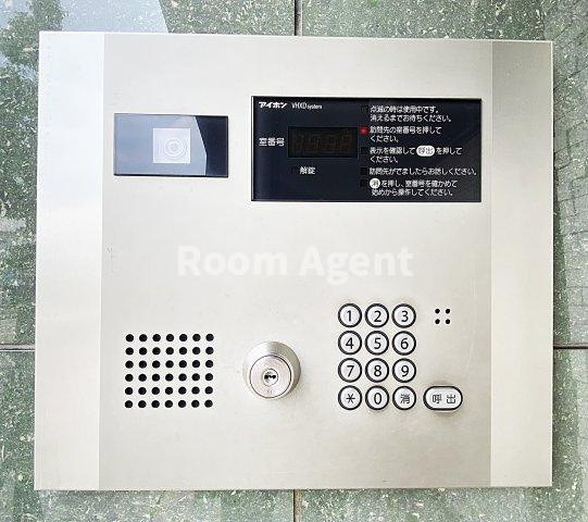 RIVO瑞穂通のエントランス