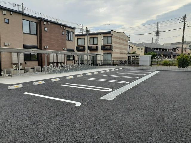 グラシアの駐車場