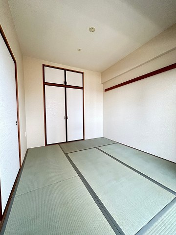 尼崎市昭和通２丁目の賃貸マンションの和室