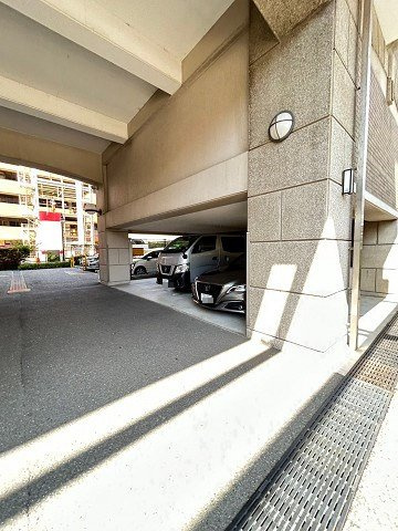ピアントレの駐車場