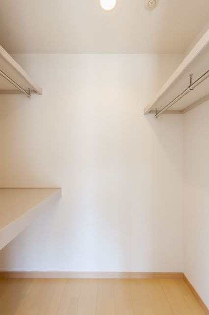 藤沢市城南３丁目の賃貸マンションの収納|洋服多い方にもおすすめ♪