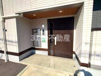 D-ROOM茜部中島　A棟のエントランス