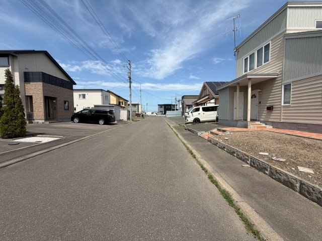 【前面道路含む現地写真】の画像