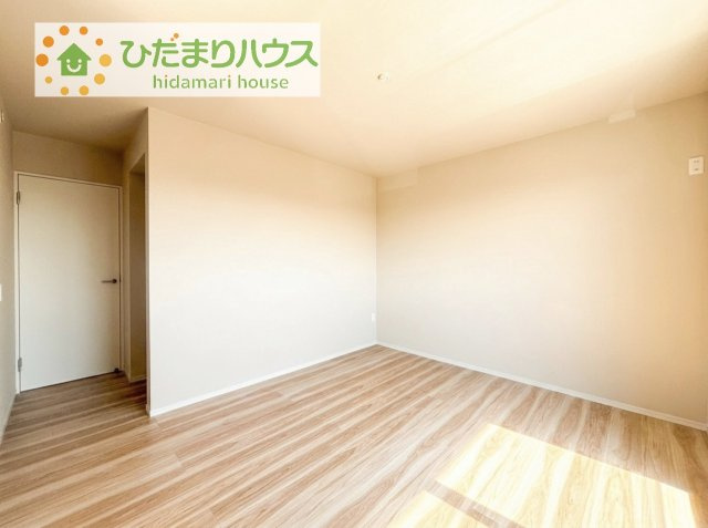 【寝室】 | 守谷市本町10期　新築戸建 | ゆとりのある主寝室！ご家族全員で寝れちゃいます♪
