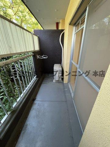 仲介手数料0円！プレズ志賀公園のバルコニー