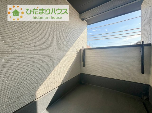 【バルコニー】 | 牛久市神谷1丁目01期　新築戸建 | 人気が高いインナーバルコニーを採用♪天候を気にせず洗濯物を干せ、紫外線も気にせずに済みます(*^^)v