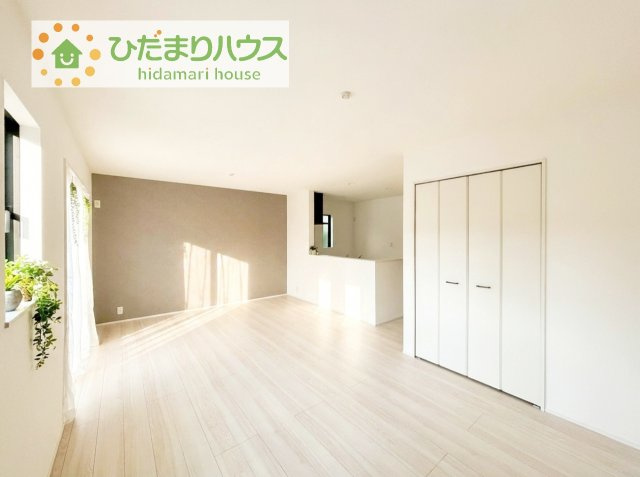 【居間・リビング】 | 牛久市神谷1丁目01期　新築戸建 | お友達や親戚とホームパーティもいいですね(*^^*)