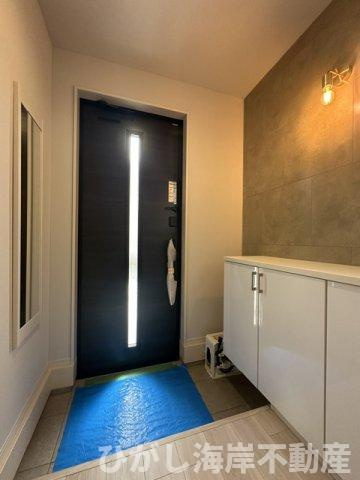藤沢市鵠沼松が岡３丁目　　新築戸建　　全３棟の玄関|玄関
