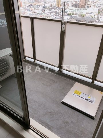 レシオス大阪城公園　BRAVI不動産のバルコニー|【レシオス大阪城公園】お洗濯にも便利なバルコニー付き