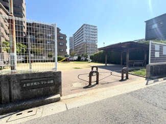 【その他】 | ライオンズマンション上野芝五丁 | 緑豊かな公園が身近にある住環境。お子様との時間や気分転換にも嬉しい立地です。