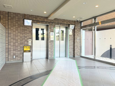 【その他共用部分】 | ライオンズマンション上野芝五丁 | エレベーターを2基設置。朝の通勤・通学時間帯や帰宅時も待ち時間が少なく快適です。