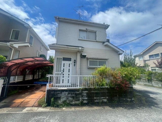 敷地面積35坪　売地　春日部市八丁目の外観|古家あり！戸建として利用可能！再建築する場合は小規模開発事業手続きと適合証明の申請が必要となります！現地（2026年5月）撮影