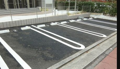 【駐車場】 | クロワールAiHakone | ネット無料。駐車場です