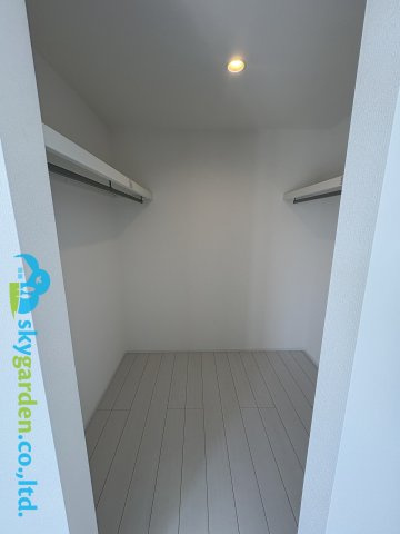 茅ヶ崎市浜之郷３期　新築戸建　全１棟の収納|大きなスペースがあり、収納には困りません