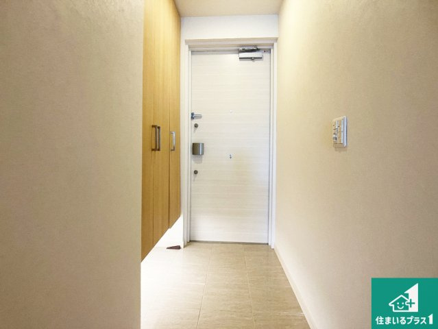 ワコーレ舞子海岸通の玄関|シューズボックスにはたくさんの靴が収納できるので玄関周りはいつもスッキリ！ご家族が増えても安心！