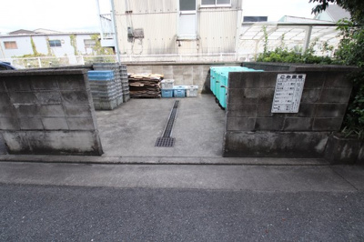【その他共用部分】 | メゾンドール富田林 | 敷地内ゴミ置き場