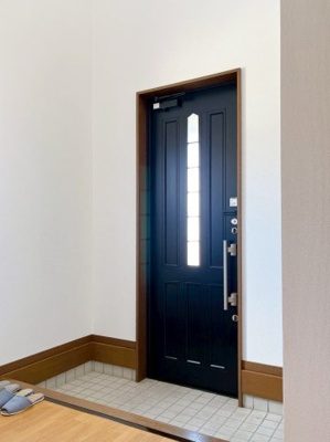 【玄関】 | 安中市古屋　中古住宅