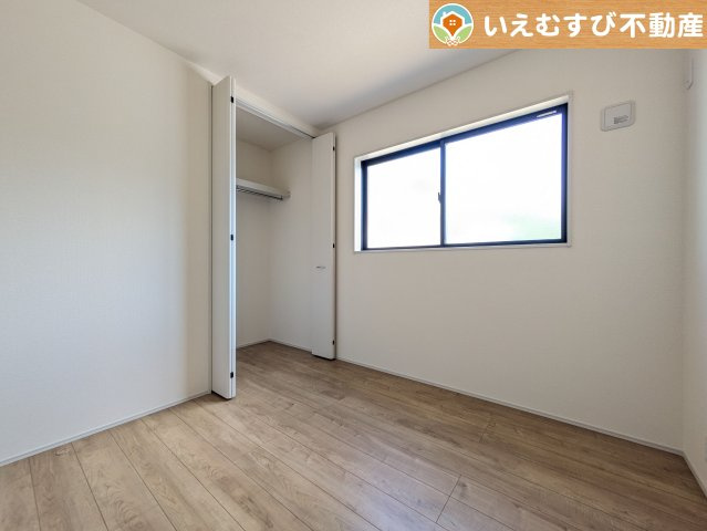 Livele Garden.S　深谷稲荷町北第3の洋室|ナチュラルな色合いでシンプルな内装
シンプルな内装のお家なので飽きが来ずコーディネートも楽しそうですね♪