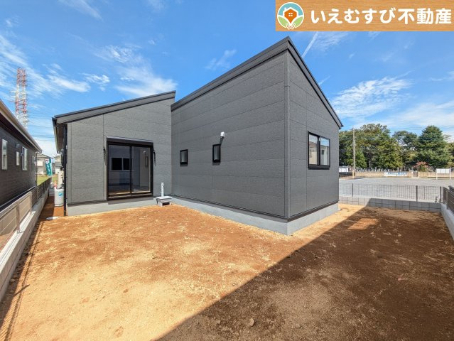 Livele Garden.S　深谷稲荷町北第3の庭|ガーデニングが楽しめそう
季節の草花で彩りを！ガーデニングで緑あふれる景色を作るのも楽しみ♪
