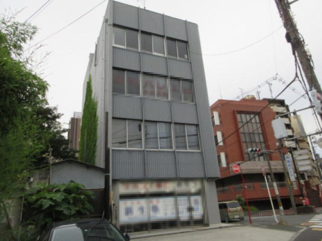 高槻市野見町のビル
