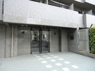 【エントランス】 | 建物の内部です
