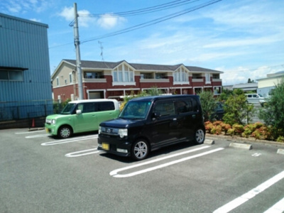 【駐車場】 | カーサ イナバ