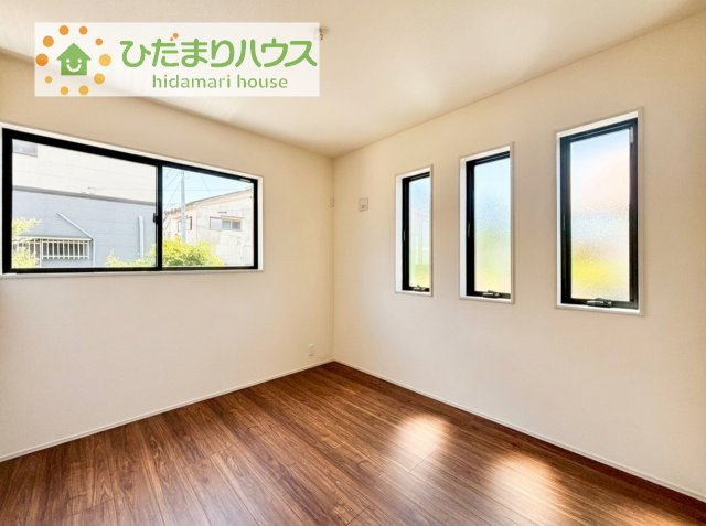 【洋室】 | 第1牛久市岡見町　新築戸建 | 机にベットを置けば子供部屋の完成です！