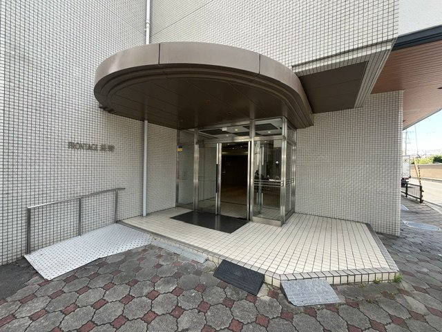 ノバティながの南館フロンテージ長野のエントランス